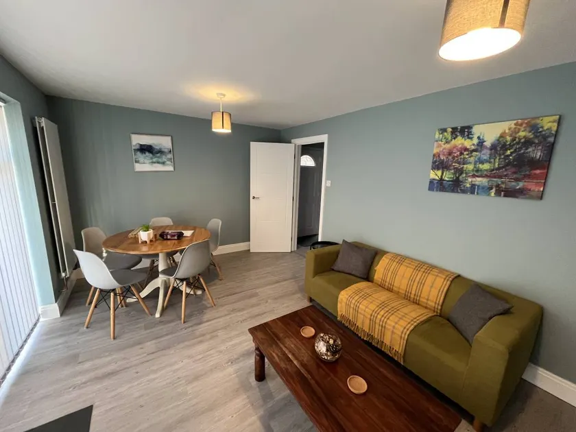 Maison de vacances adaptée aux familles avec jardin et terrasse | Vue jardin - Image 1