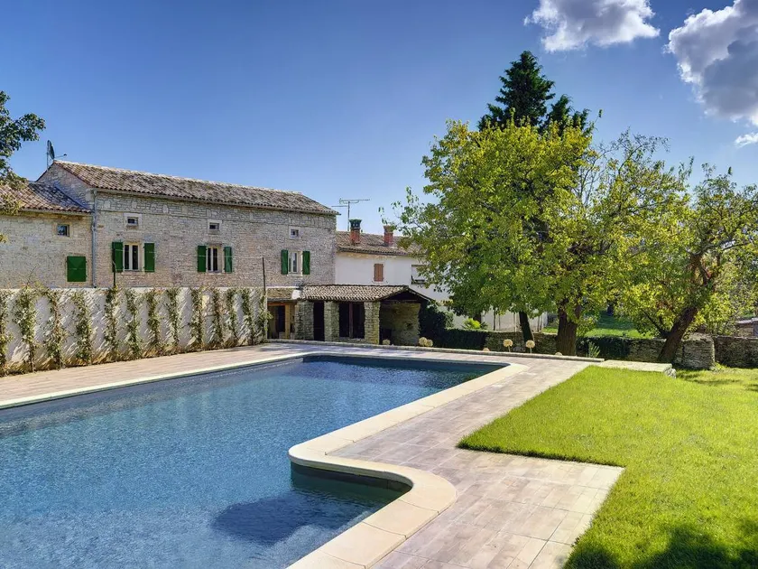 Holiday home with barbeque, terrace & private pool - Image 1
