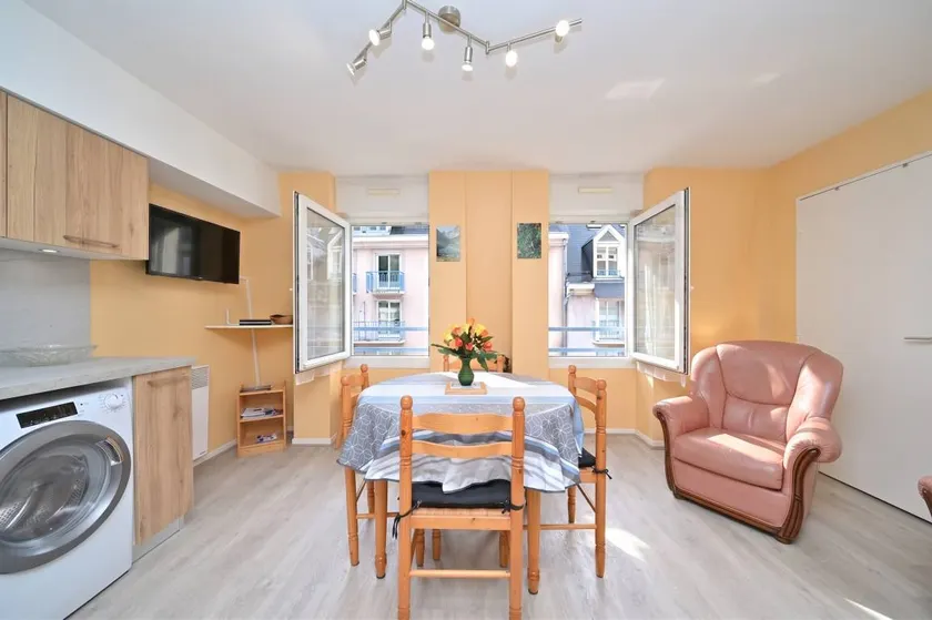 Apartment with 2 bedrooms for 4 persons - Image 1