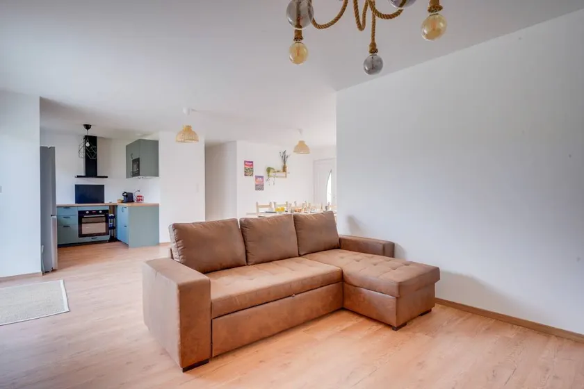 Family-oriented lovely house with terrace, garden & barbecue - Image 1