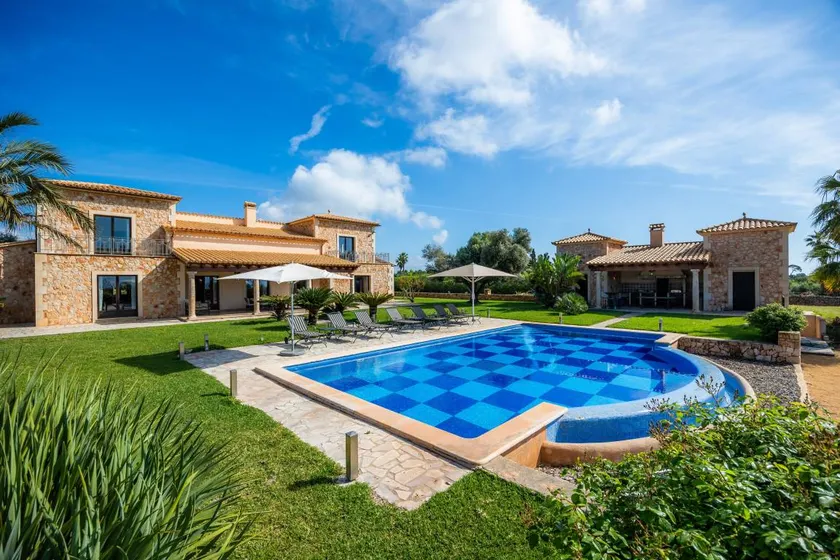 Country House 'Fortuna' with Mountain View, Private Pool and Wi-Fi - Image 1
