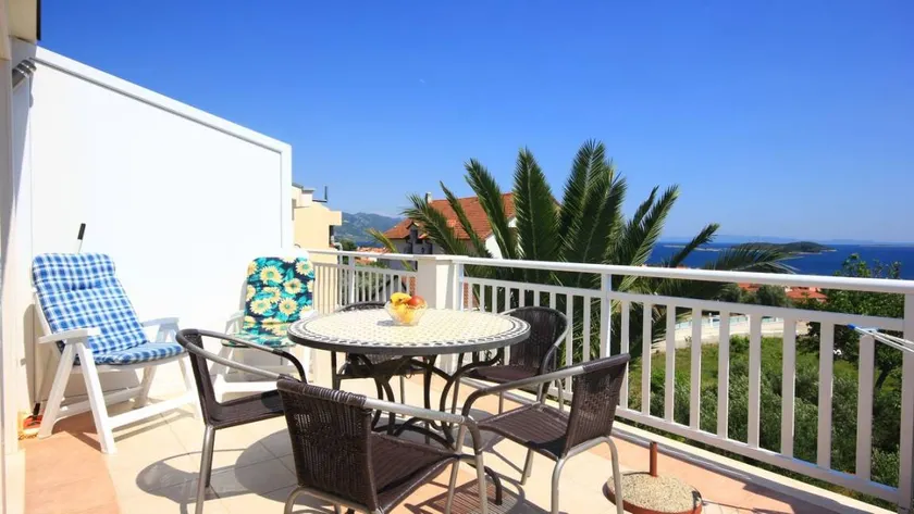 Apartment with terrace | Sea view - Image 1