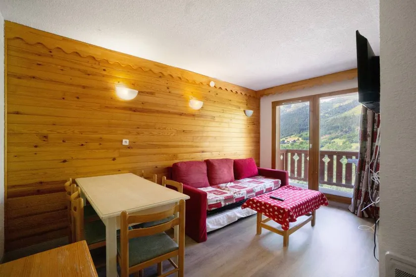 Flat | Mountain view - Image 1