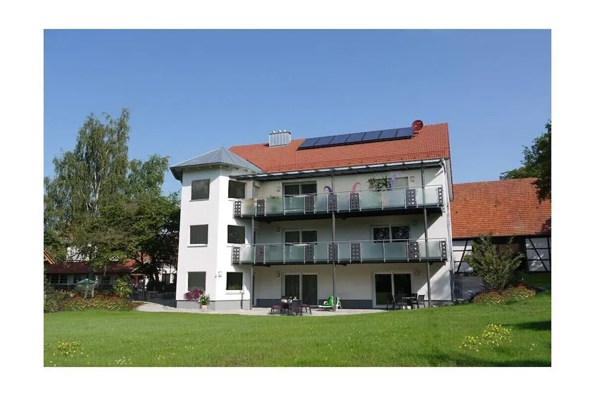 Holiday home with sauna & garden - Image 1