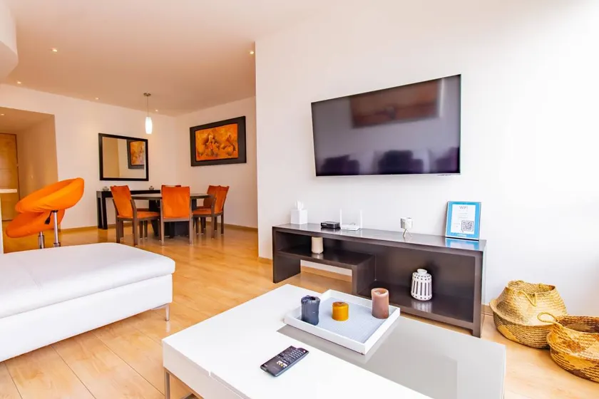 Apartamento apta para familias con barbacoa, internet de alta velocidad y jardín | Vistas a la montaña | Admite perro - Image 1