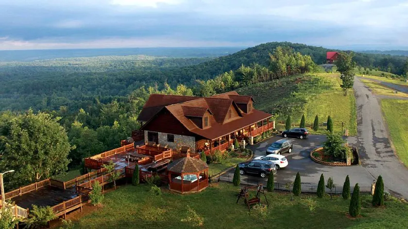 Stunning Luxury Cabin Rental with Hot Tub near Blue Ridge Mountains of North Carolina - Image 1