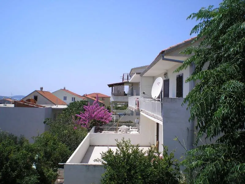 Apartment with terrace | Pet-friendly - Image 1