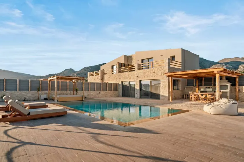 Lovely villa with private pool & terrace | Close to the beach - Image 1