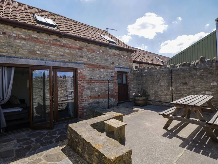 Children-friendly cottage with garden & pool | Pet-friendly - Image 1