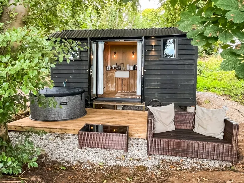 Child-friendly cottage with garden & jacuzzi | Pets allowed - Image 1
