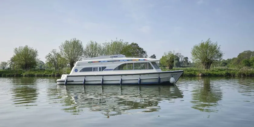 Boat with garden & terrace - Image 1