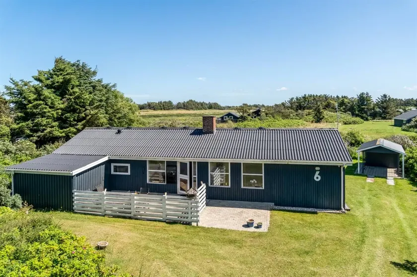Child-friendly pleasant holiday home with sauna & terrace | Close to the beach | Dogs allowed - Image 1