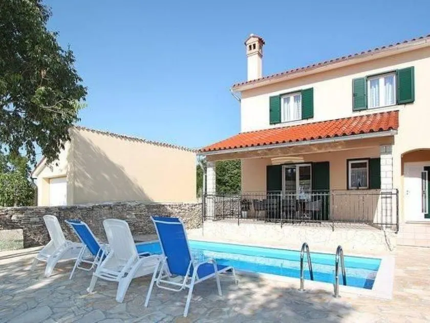 Ferienhaus mit Grill und Terrasse - Image 1