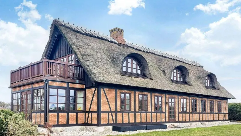 Holiday home with sauna & BBQ - Image 1