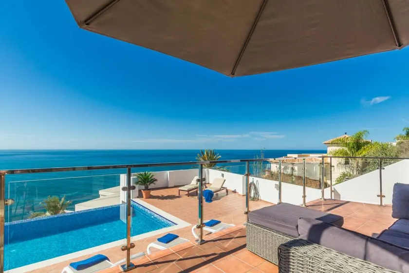 Villa mit Pool, Terrasse und Grill | Meerblick - Image 1