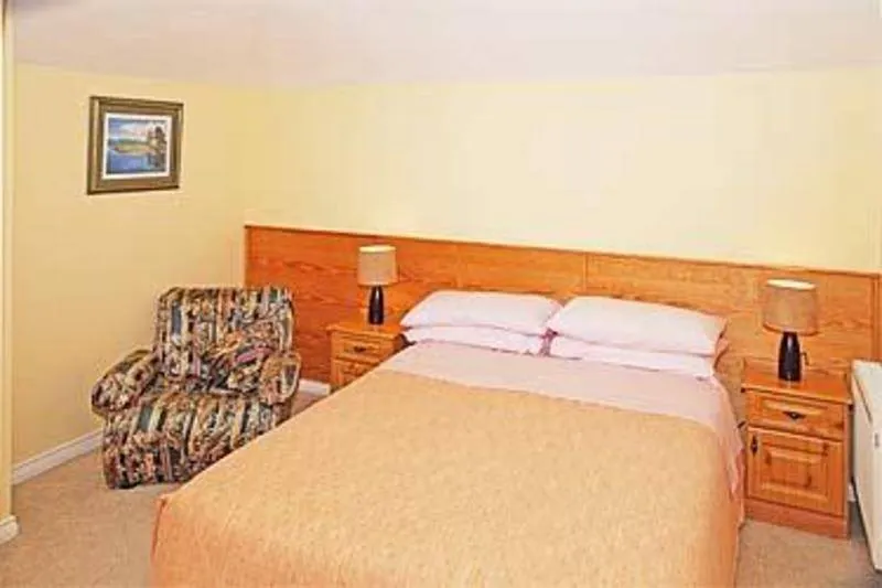 Woodlands Bed and Breakfast - Image 1