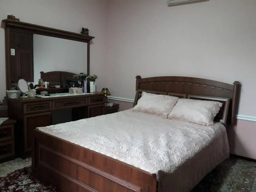 Private room with garden - Image 1
