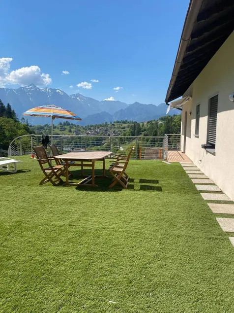 Fantastico appartamento totalmente attrezzato con giardino e terrazza - Image 1