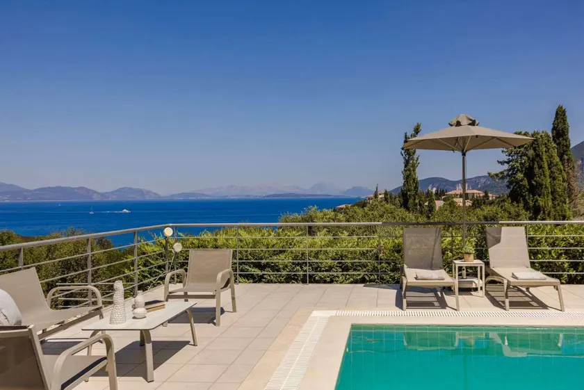 Fully equipped wonderful villa with private pool, garden & terrace | Sea view - Image 1