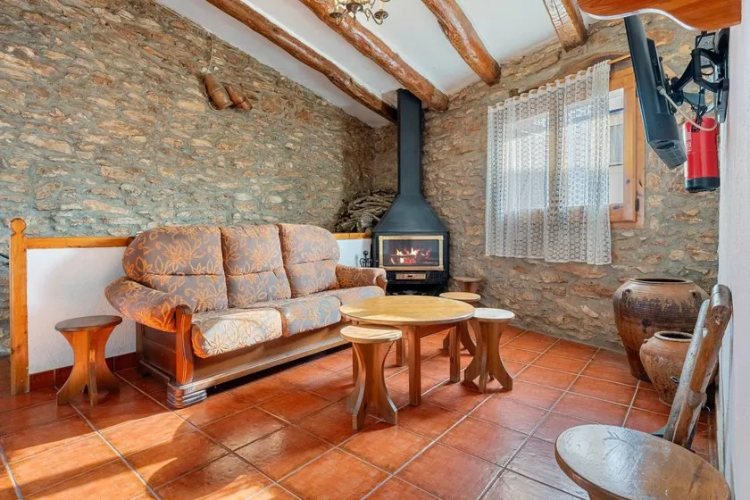 Holiday home with terrace & BBQ | Mountain view - Image 1