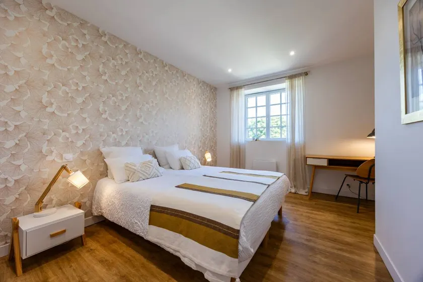 Family-oriented B&B with pool, garden & terrace - Image 1