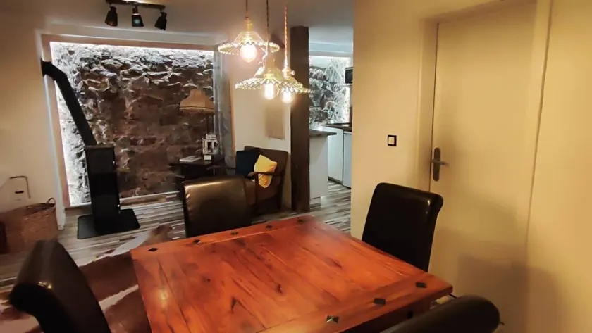 Apartment with sauna, garden & terrace - Image 1
