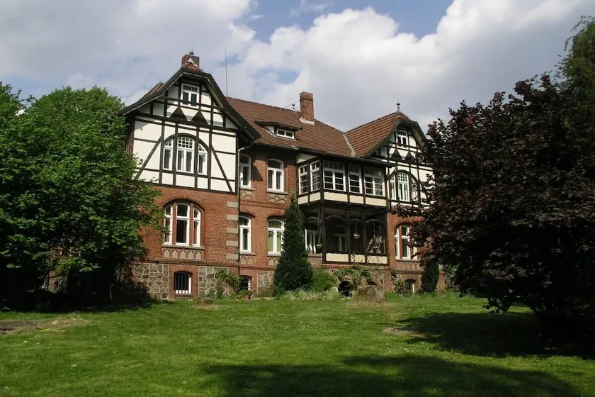 House with garden | Pets are welcome - Image 1