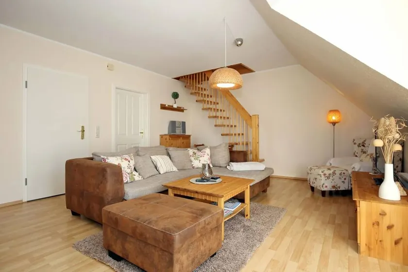 Ferienwohnung in Wittenbeck – Ruhige Lage, 2 Etagen, nur wenige Minuten zur Ostsee - Image 1