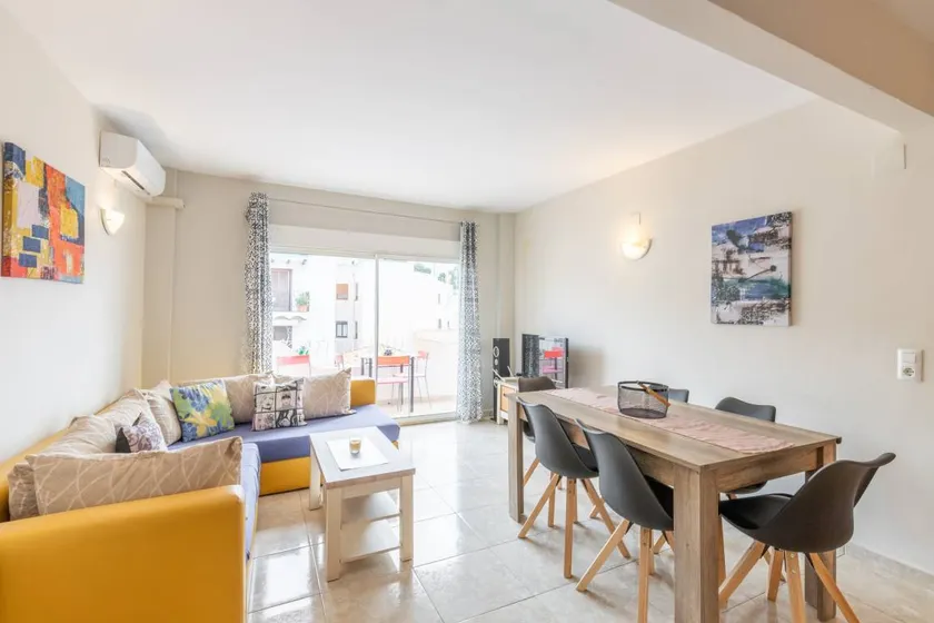 Apartment 'Penthouse Moraira Centrum' with Private Terrace, Wi-Fi and Air Conditioning - Image 1