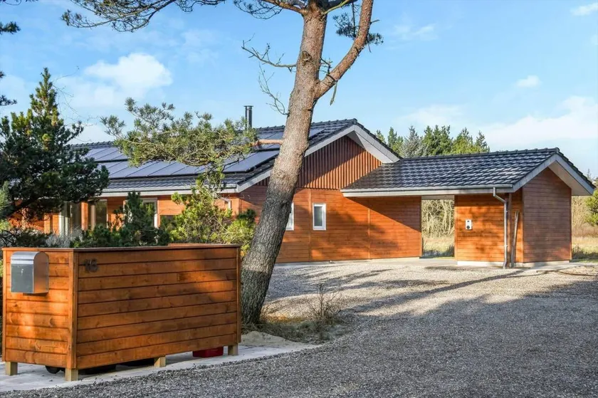House with sauna, terrace & barbeque - Image 1