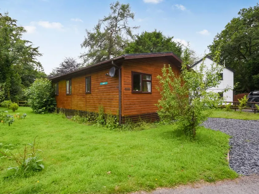 Cottage with garden | River view - Image 1
