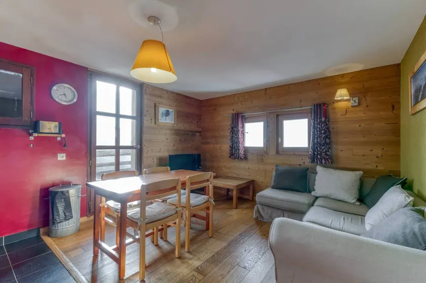 Holiday apartment | Mountain view | Ski nearby | Dogs allowed - Image 1