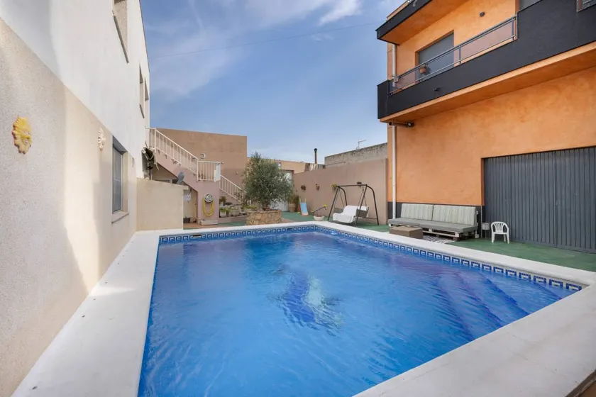 Children-friendly beautiful holiday home with garden, terrace & pool | Mountain view | Good for workation | Pets allowed - Image 1