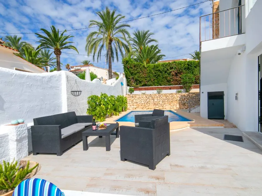 Ferienhaus mit Grill, Garten und Terrasse | Perfekt für die Arbeit von Zuhause | Haustierfreundlich - Image 1