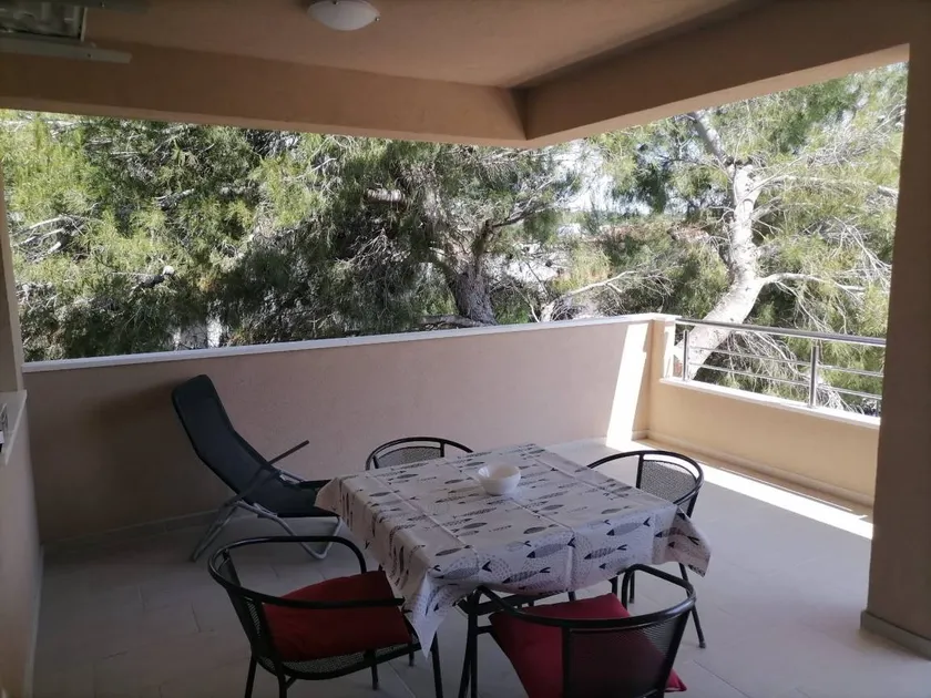Apartment with barbeque & terrace - Image 1