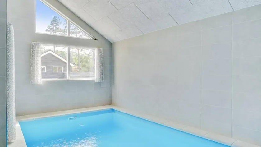 Family-oriented holiday home with garden, sauna & private pool | Beach nearby | Pets allowed - Image 1