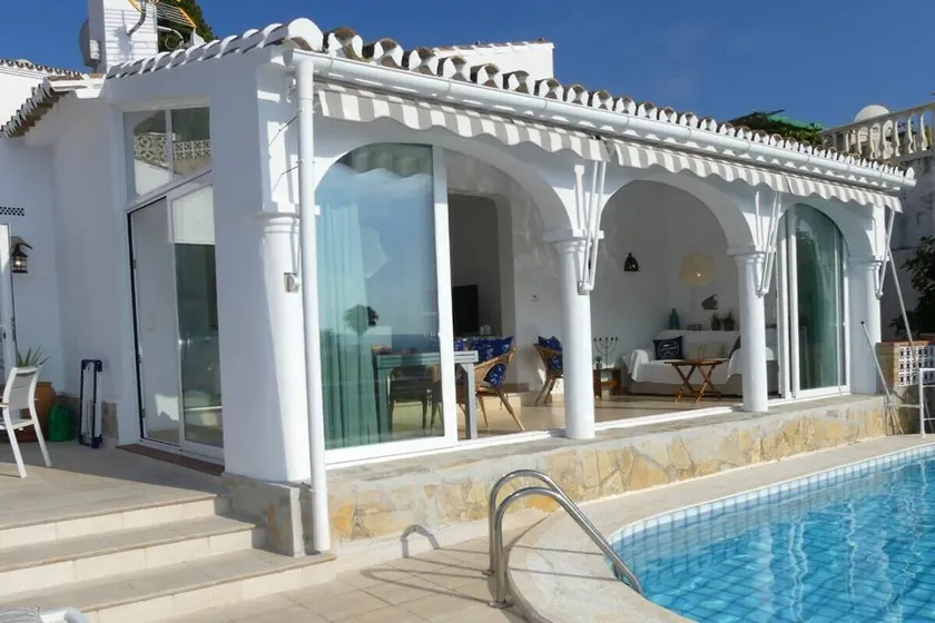 House with terrace & barbeque - Image 1