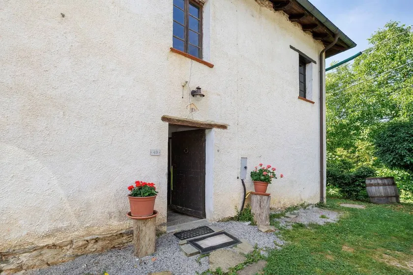 Holiday Home 'Ca' Rionda' with Mountain View, Private Garden and Wi-Fi - Image 1