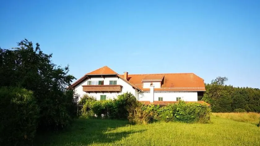 Holiday apartment with terrace | Good for workation - Image 1