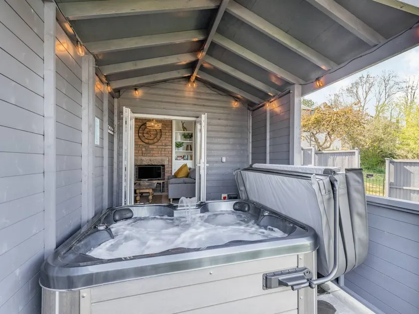 Familienorientiertes Landhaus mit Garten, Whirlpool und Grill | Haustiere erlaubt - Image 1