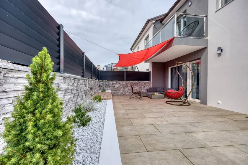 Peaceful Blooming Villa With Pool - Image 1