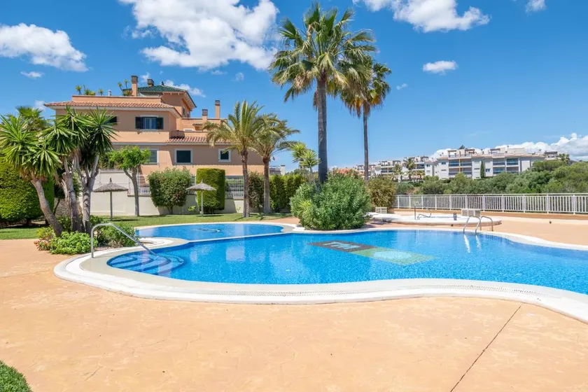 Bungalow with Swimming Pool in Calas de Mallorca - Image 1