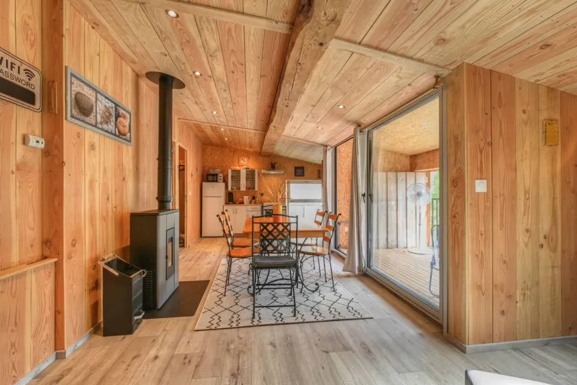 Holiday home with BBQ & terrace | Mountain view - Image 1