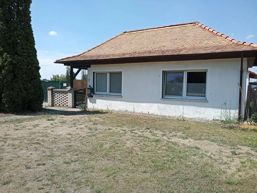 Family-oriented wonderful house with terrace & barbeque | Pets are welcome - Image 1