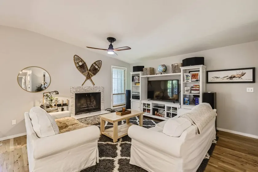 6990 Niwot Square - Image 1