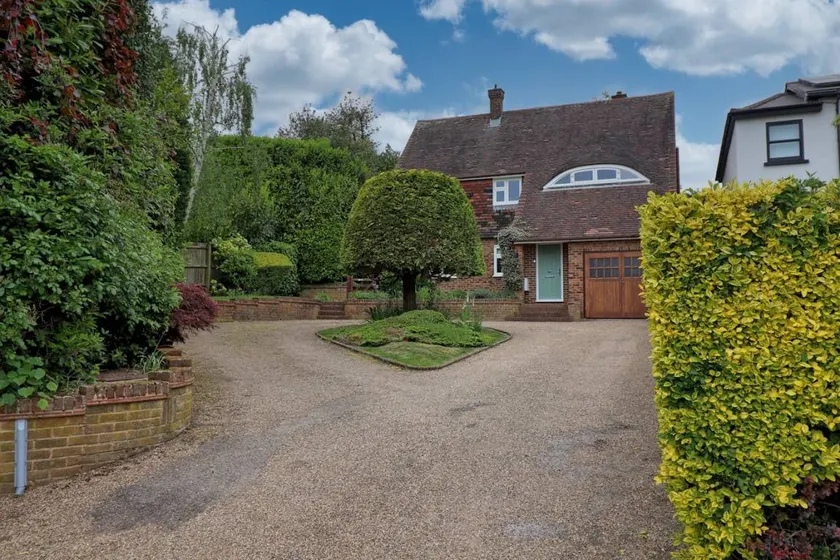 Holiday home with garden - Image 1