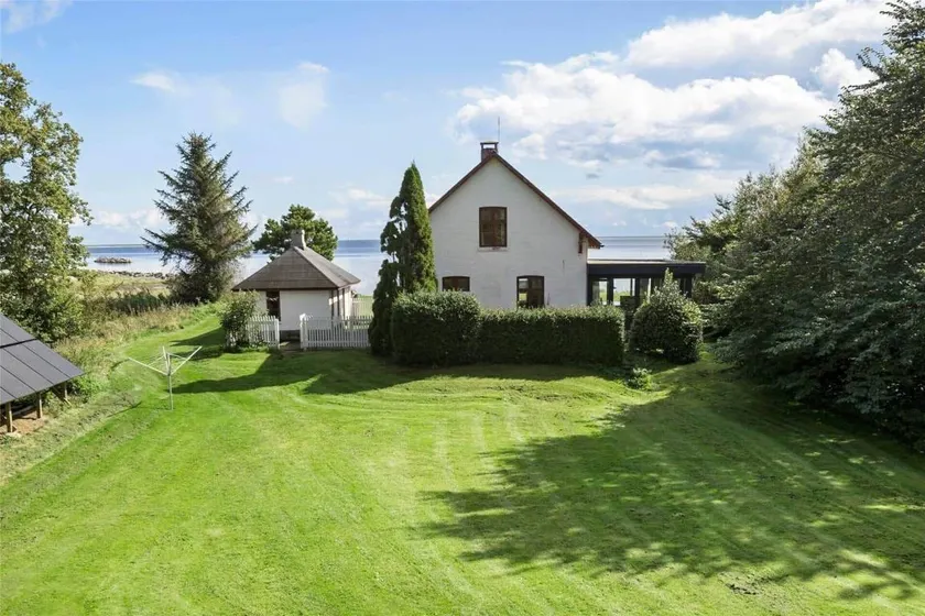 House with terrace, garden & barbeque | Sea view - Image 1