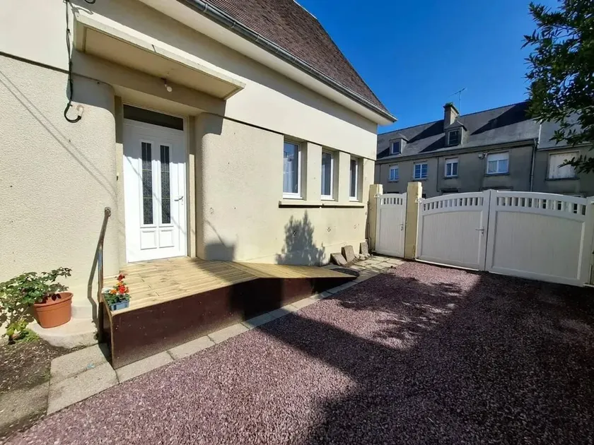 House with garden & barbeque | Garden view - Image 1