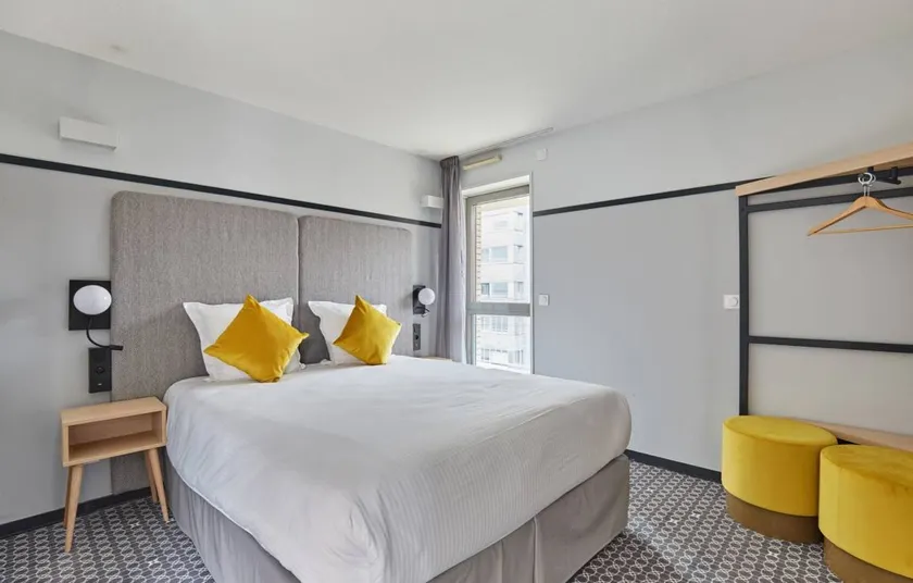 Apartment with pool | Pet-friendly - Image 1