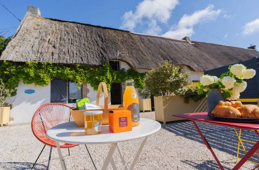 Cottage adapté aux familles avec terrasse et jardin | Vue jardin - Image 1